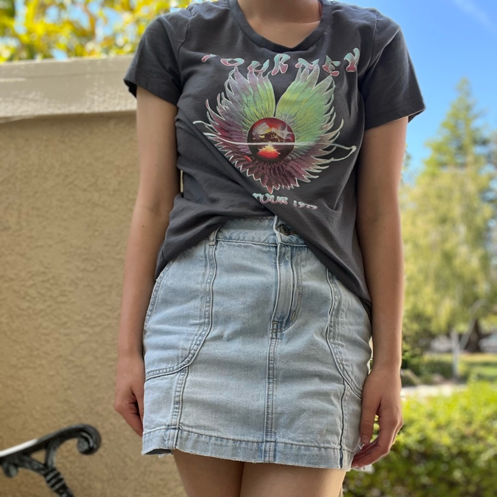 Journey 1979 Graphic Tee